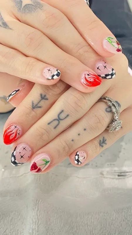 Le's Nail Bar @ Pasadena Crossroads — Nail salon in Pasadena